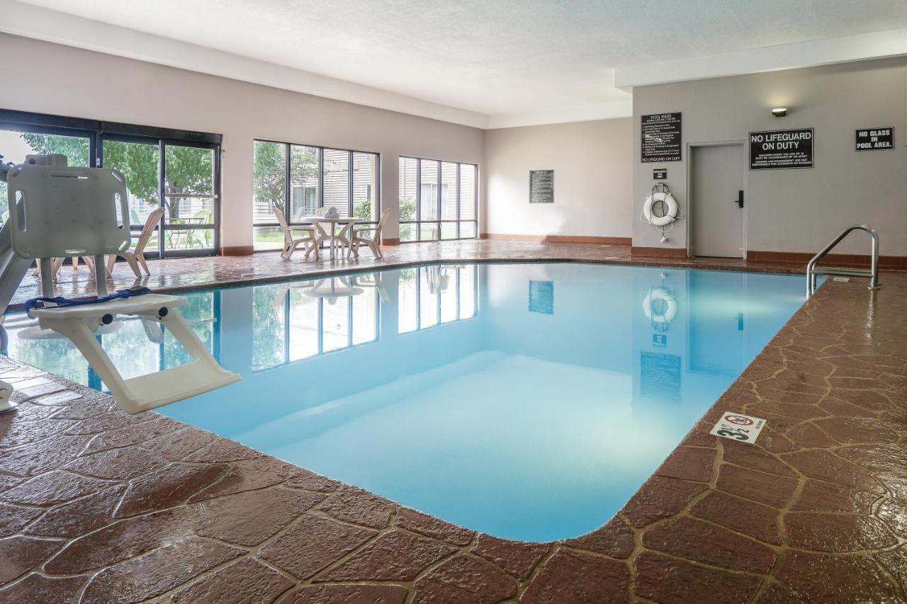 Holiday Inn Coralville - Iowa City By Ihg Esterno foto