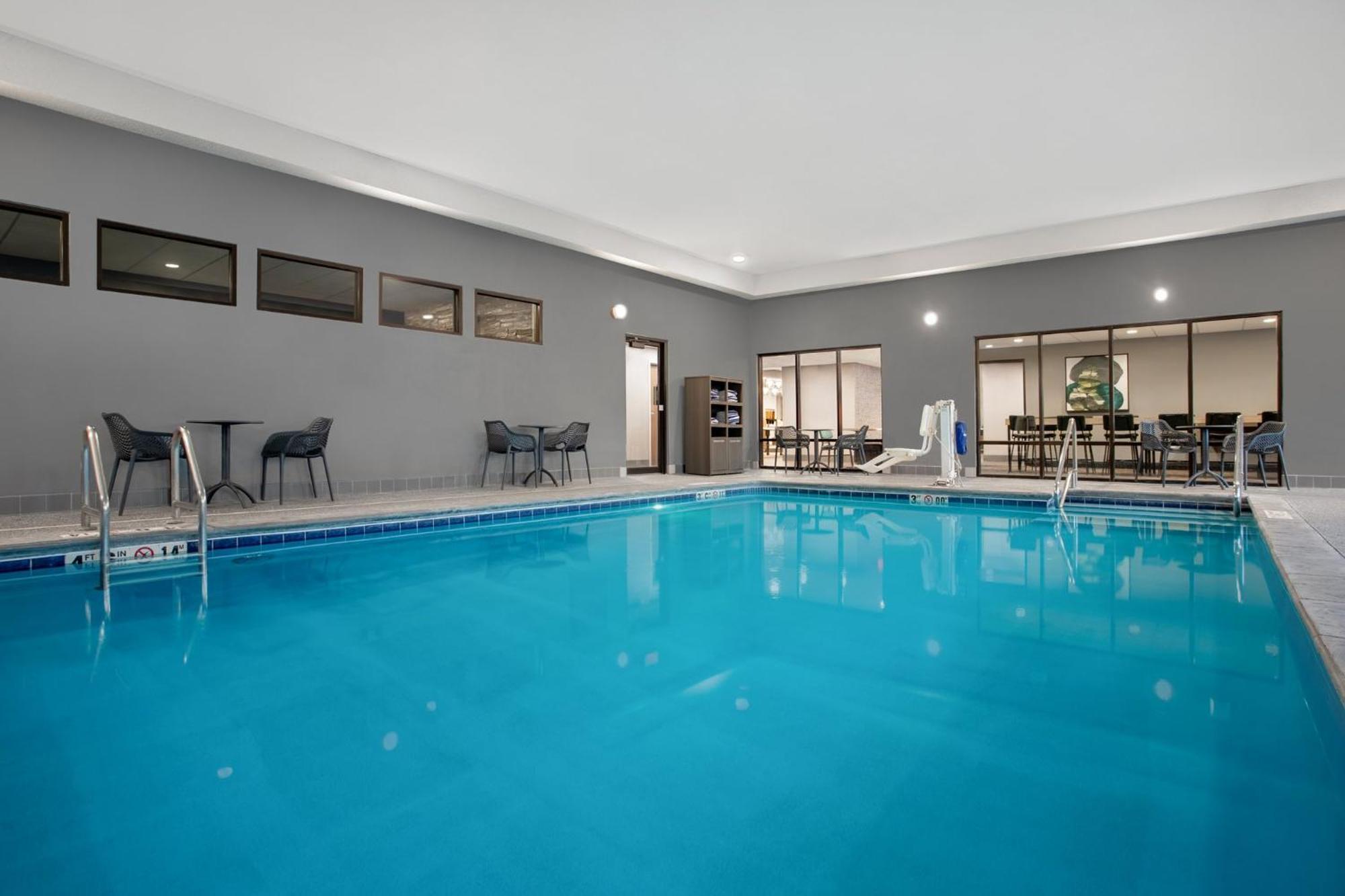 Holiday Inn Coralville - Iowa City By Ihg Esterno foto