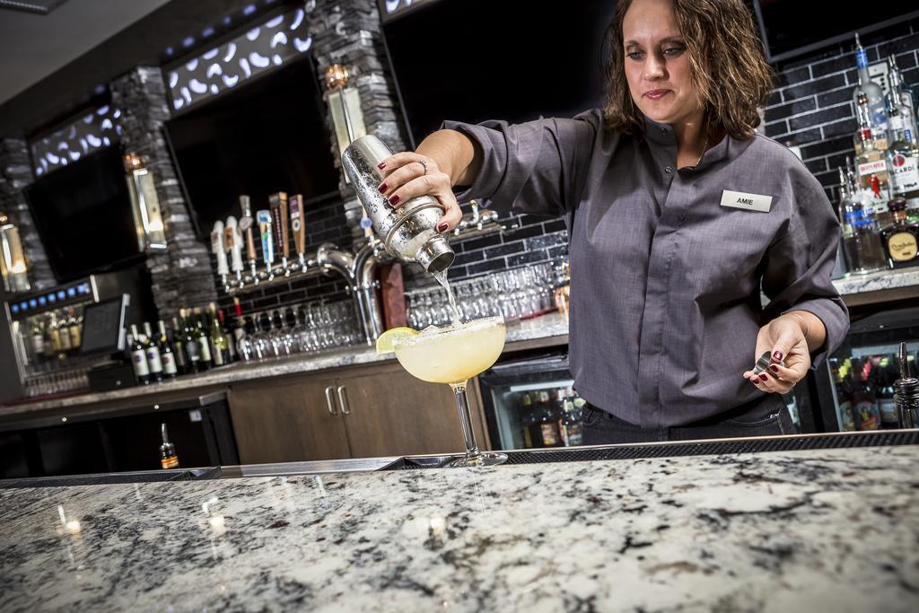Holiday Inn Coralville - Iowa City By Ihg Esterno foto